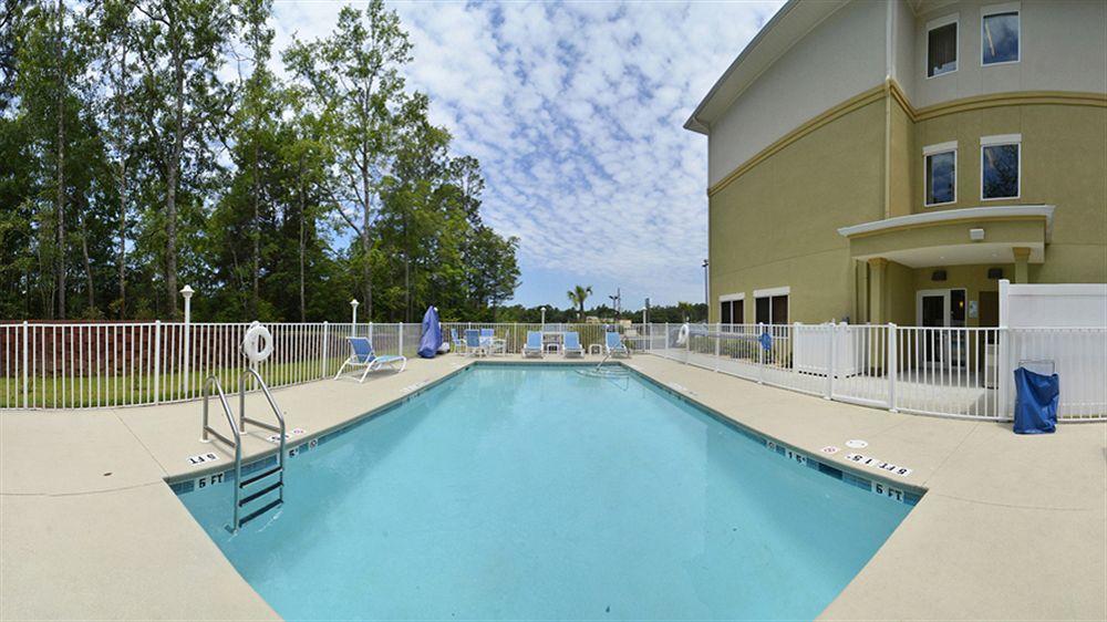 Holiday Inn Express & Suites Bonifay By Ihg Bagian luar foto